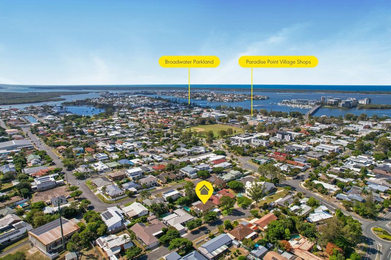 Photo - 5 Blaxland Avenue, Paradise Point QLD 4216 - Image 1