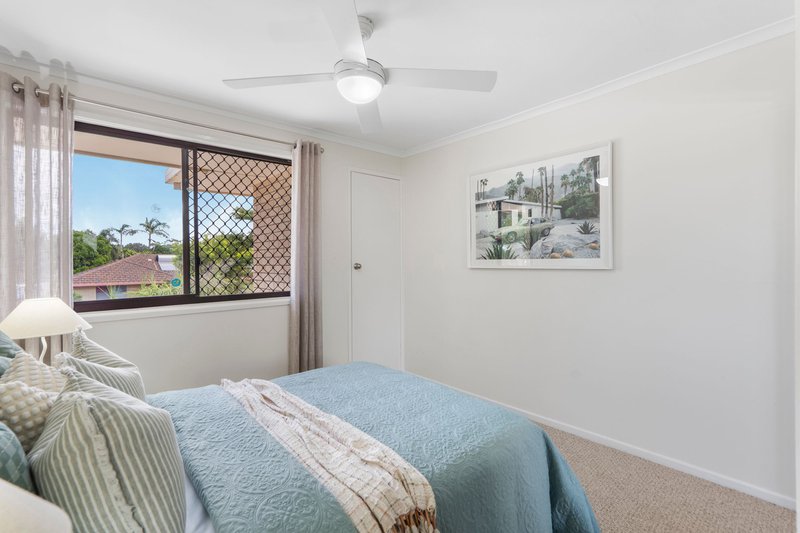Photo - 5 Blaxland Avenue, Paradise Point QLD 4216 - Image 17