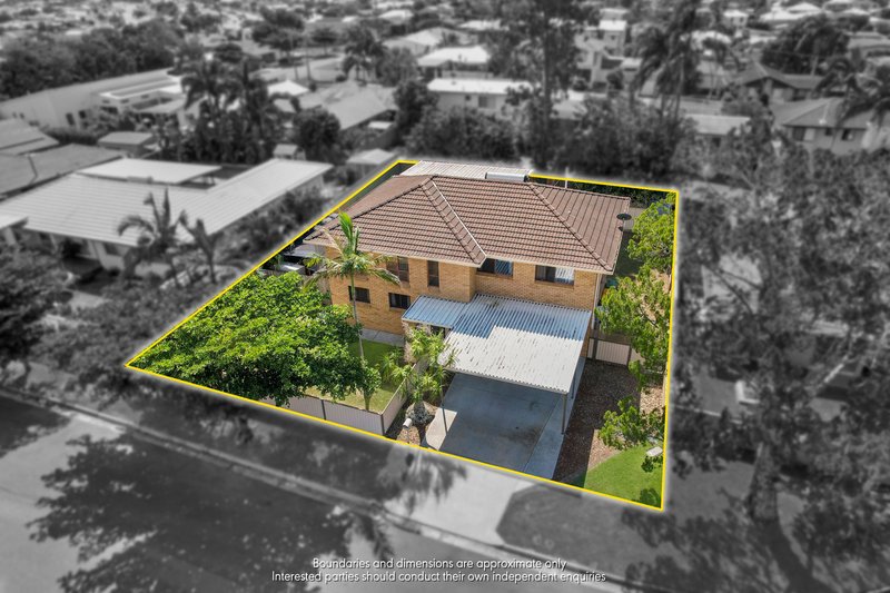 Photo - 5 Blaxland Avenue, Paradise Point QLD 4216 - Image 23