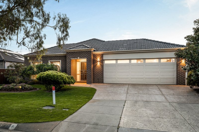 Photo - 5 Blue Bell Court, Pakenham VIC 3810 - Image 3