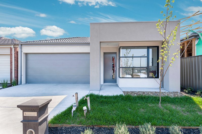 5 Bluebell Drive, Craigieburn VIC 3064