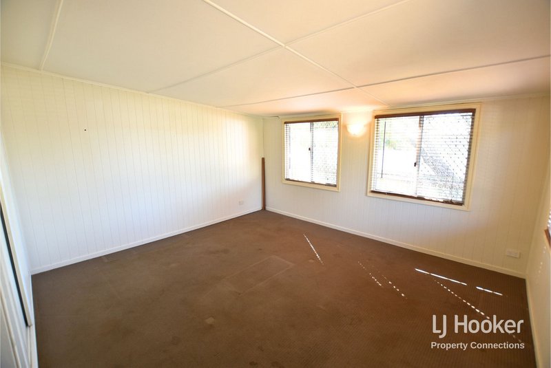 Photo - 5 Boardman Street, Kallangur QLD 4503 - Image 11