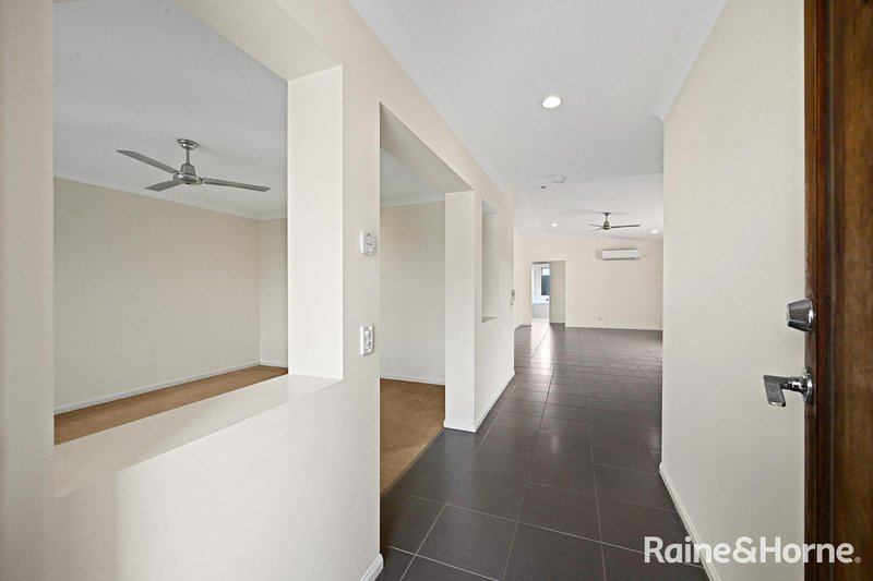 Photo - 5 Bombo Court, Blacks Beach QLD 4740 - Image 3