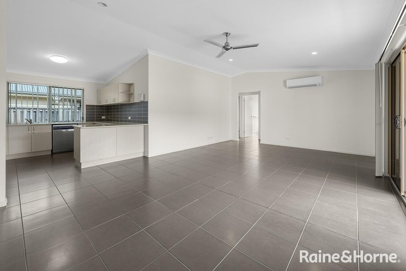 Photo - 5 Bombo Court, Blacks Beach QLD 4740 - Image 5