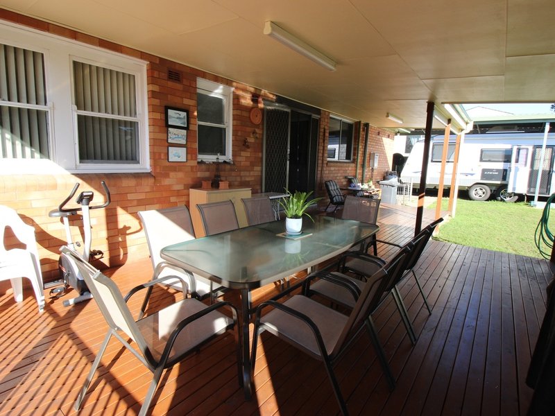 Photo - 5 Bonarius Street, Edgeworth NSW 2285 - Image 18