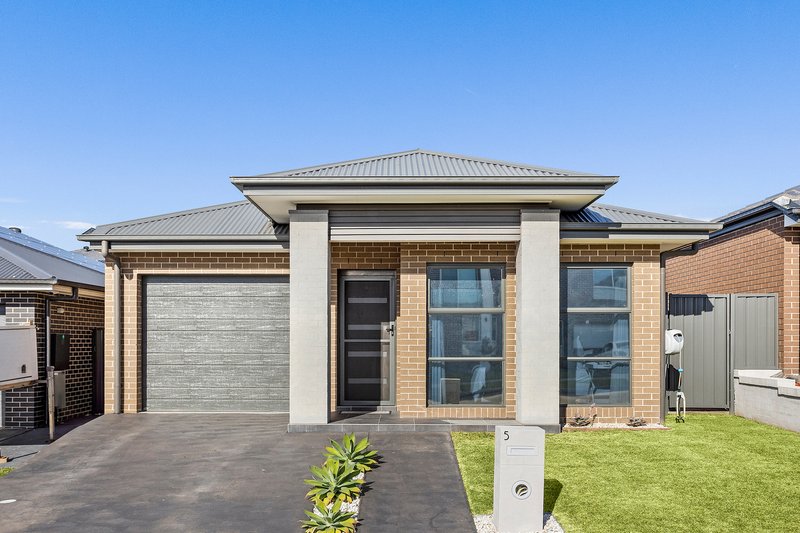 Photo - 5 Bottlebrush Drive, Calderwood NSW 2527 - Image 1