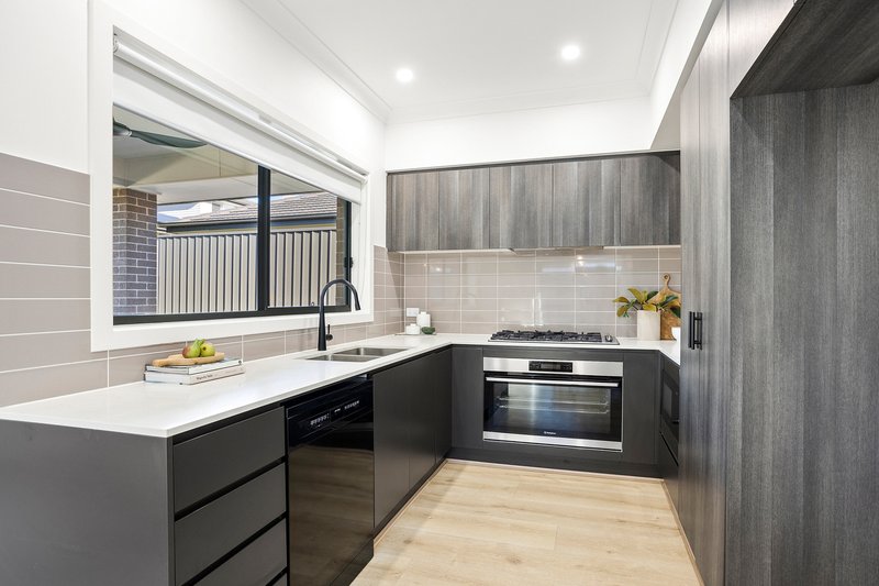 Photo - 5 Bottlebrush Drive, Calderwood NSW 2527 - Image 3
