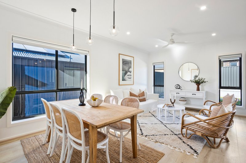 Photo - 5 Bottlebrush Drive, Calderwood NSW 2527 - Image 4