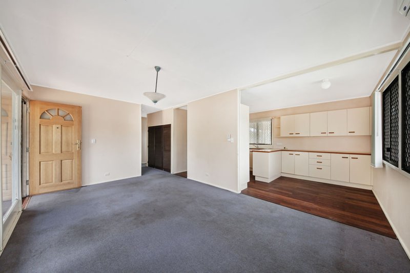 Photo - 5 Boulter Street, Aspley QLD 4034 - Image 11