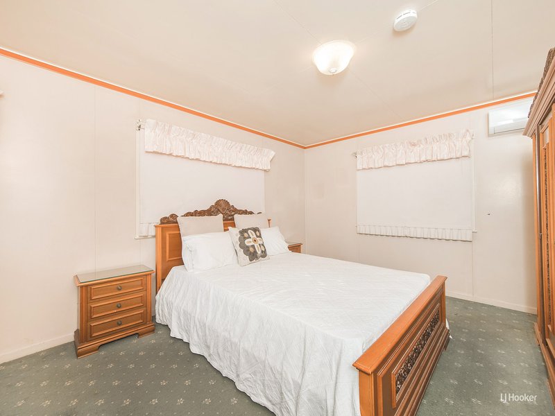 Photo - 5 Bourke Street, Park Avenue QLD 4701 - Image 3