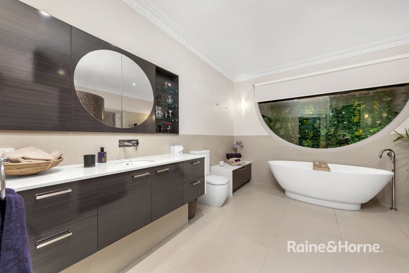 Photo - 5 Bourke Street, Reservoir VIC 3073 - Image 6