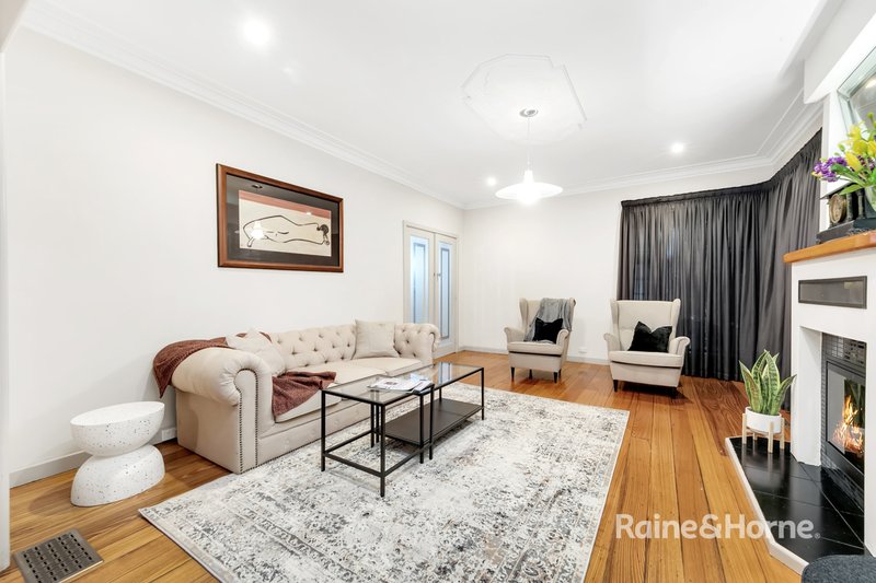 Photo - 5 Bourke Street, Reservoir VIC 3073 - Image 10