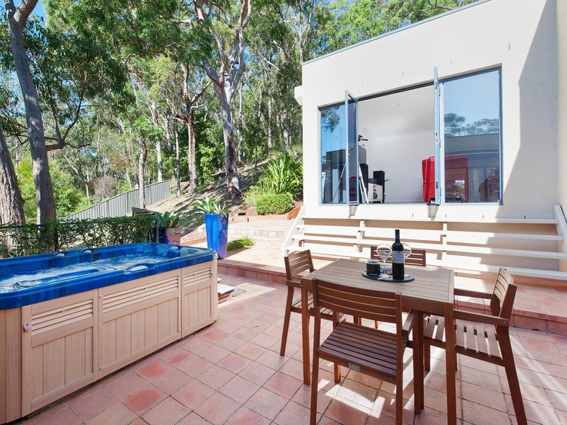 Photo - 5 Bourne Boulevard, Nelson Bay NSW 2315 - Image 4