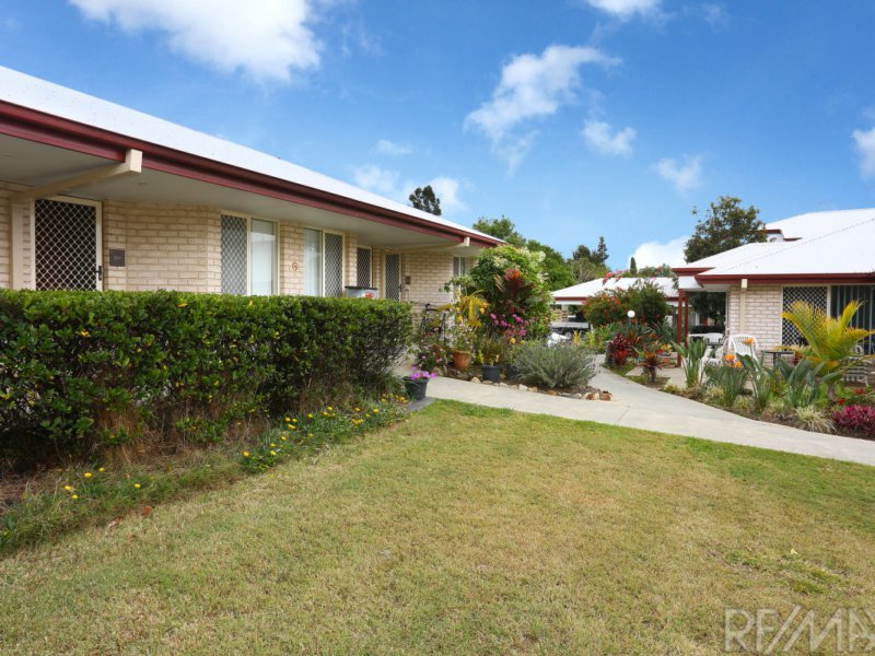 Photo - 5 Bourton Road (Units 305 & 301) , Merrimac QLD 4226 - Image 4