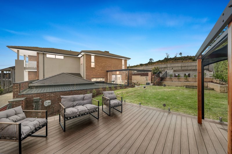 Photo - 5 Box Hedge Court, South Morang VIC 3752 - Image 15