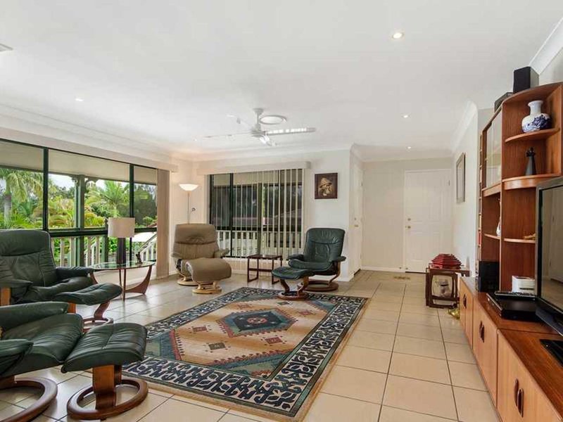 Photo - 5 Brae Court, Carrara QLD 4211 - Image 4