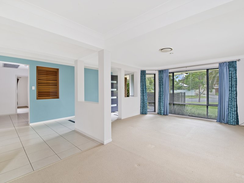 Photo - 5 Braeroy Drive, Port Macquarie NSW 2444 - Image 4