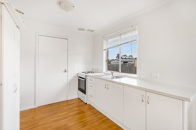 Photo - 5 Brambling Way, Clarendon Vale TAS 7019 - Image 2