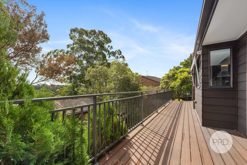 Photo - 5 Bramwell Place, Illawong NSW 2234 - Image 2