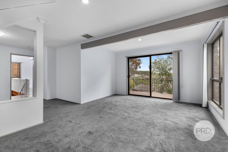 Photo - 5 Bramwell Place, Illawong NSW 2234 - Image 8