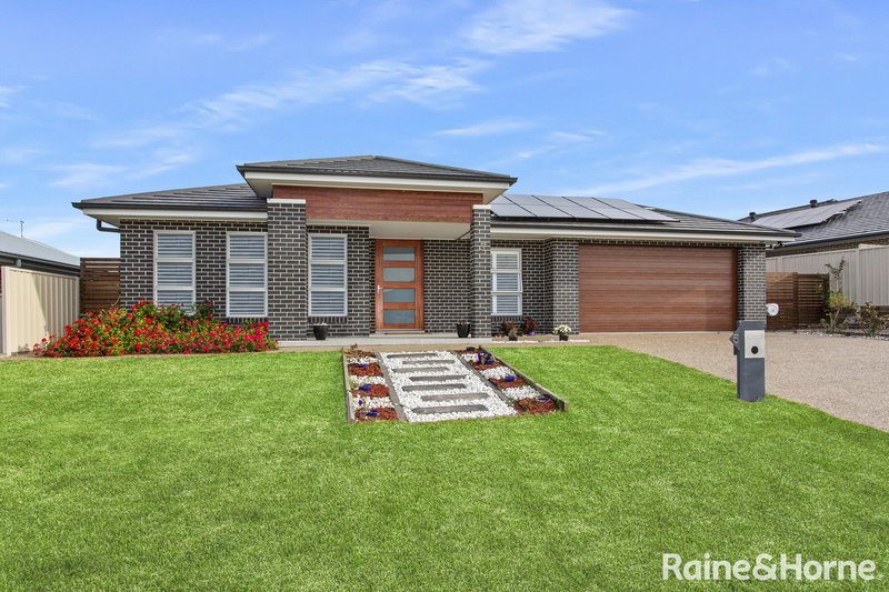 5 Brassia Rise, South Nowra NSW 2541