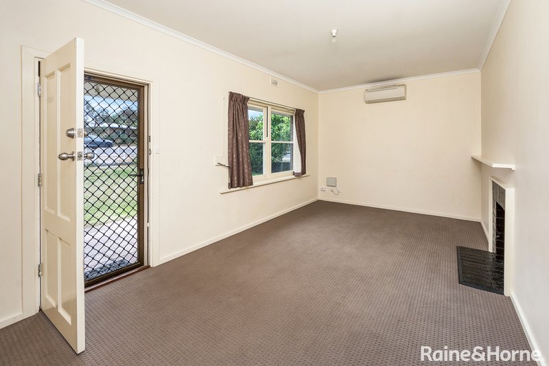 Photo - 5 Brecknoch Road, Strathalbyn SA 5255 - Image 3