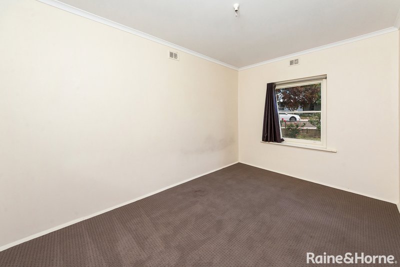 Photo - 5 Brecknoch Road, Strathalbyn SA 5255 - Image 4