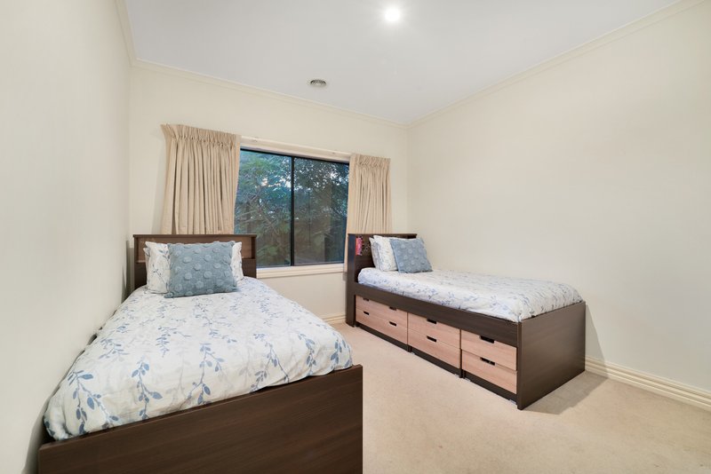 Photo - 5 Brentley Close, Point Cook VIC 3030 - Image 17