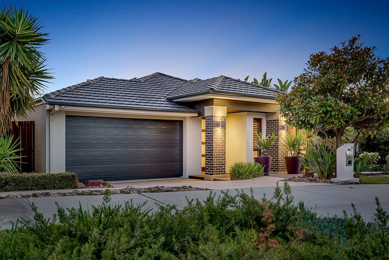 5 Bridgehaven Drive, Craigieburn VIC 3064