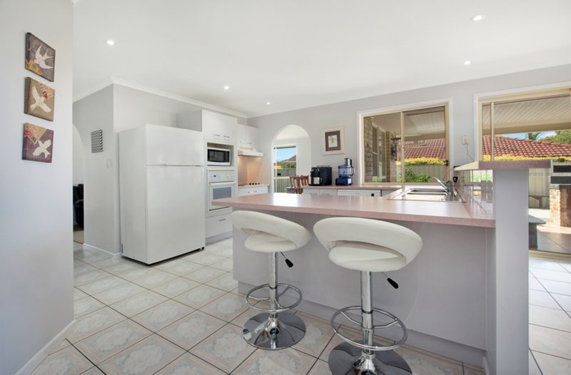 Photo - 5 Brisbane Crescent, Deception Bay QLD 4508 - Image 5