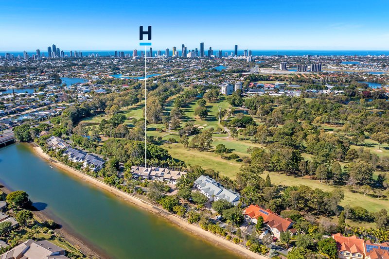 Photo - 5 Bristol Fry/125 Santa Cruz Boulevard, Clear Island Waters QLD 4226 - Image 2