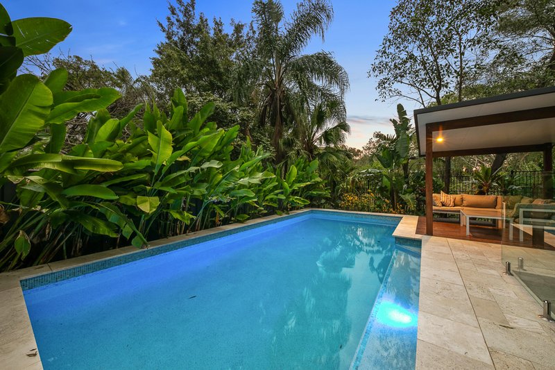 Photo - 5 Broadmere Street, Annerley QLD 4103 - Image 2