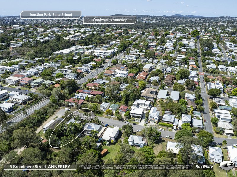 Photo - 5 Broadmere Street, Annerley QLD 4103 - Image 27