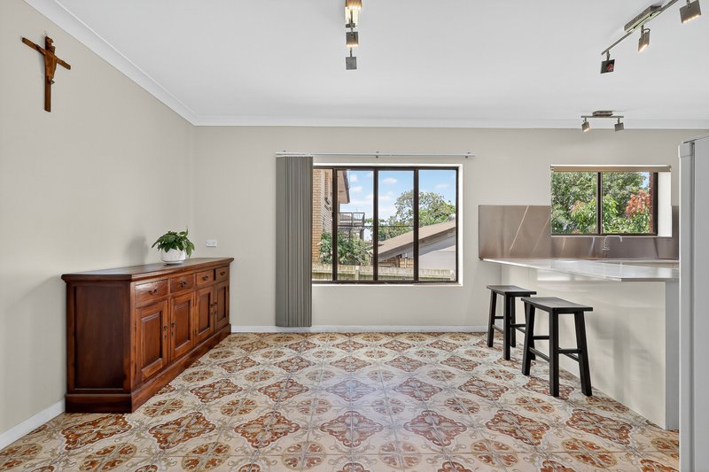 Photo - 5 Broders Street, Bracken Ridge QLD 4017 - Image 4