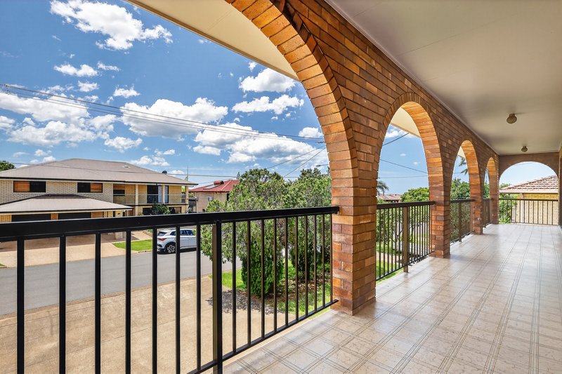 Photo - 5 Broders Street, Bracken Ridge QLD 4017 - Image 16
