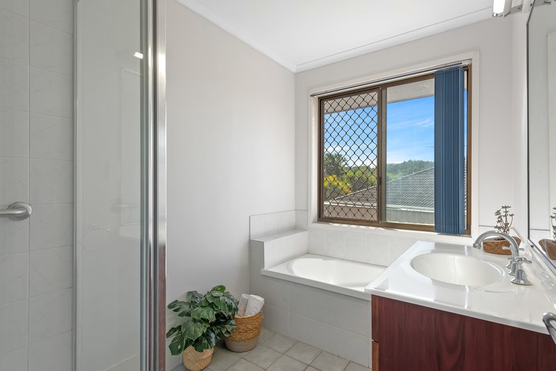 Photo - 5 Brolgaglen Close, Ferny Grove QLD 4055 - Image 8