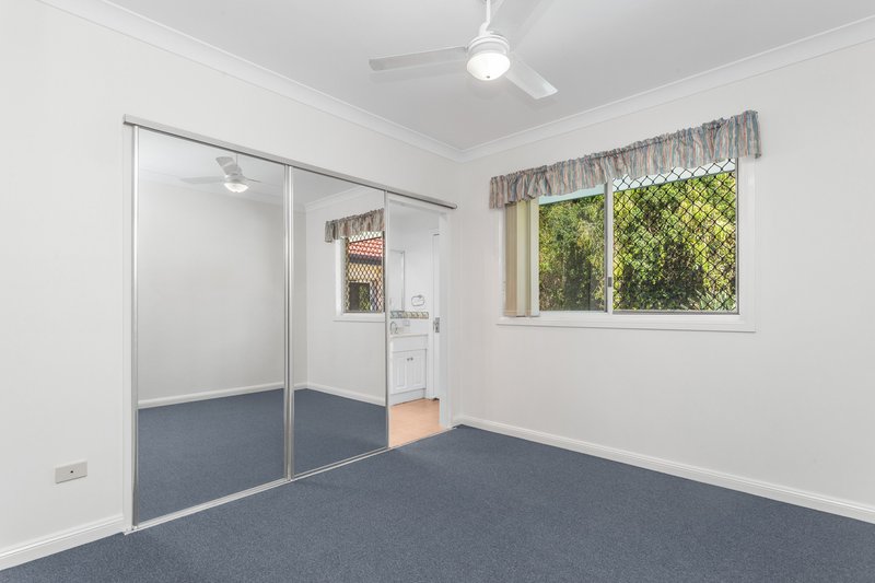 Photo - 5 Bromley Close, Murrumba Downs QLD 4503 - Image 9