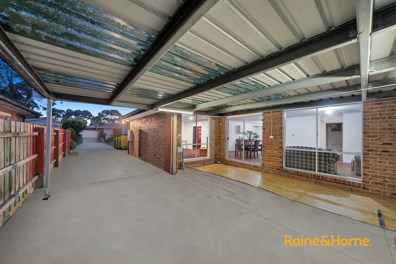 Photo - 5 Bronhill Court, Cranbourne West VIC 3977 - Image 15