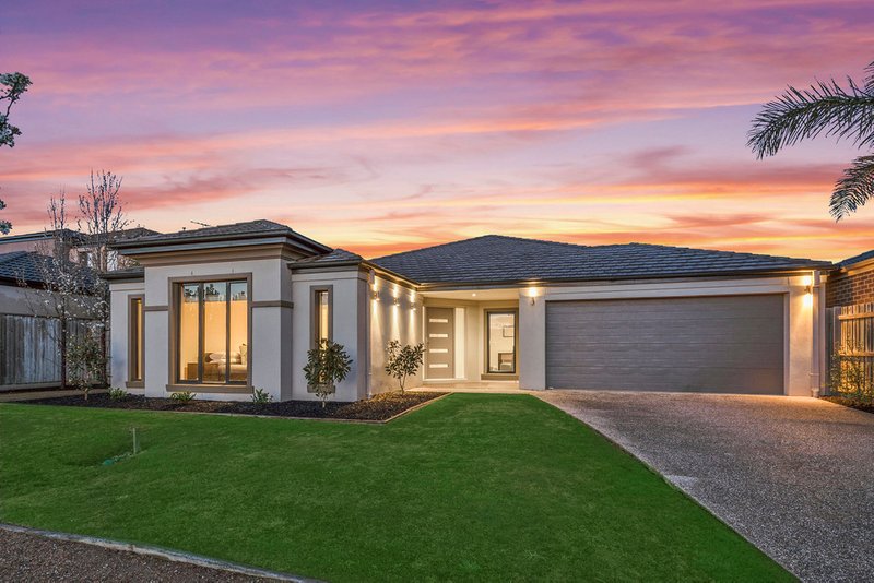 5 Bronte Way, Taylors Hill VIC 3037