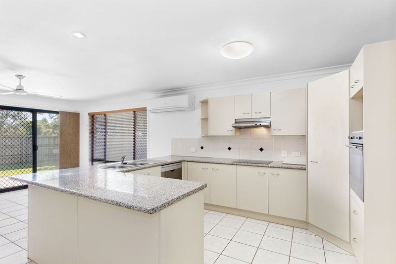 Photo - 5 Bronze Court, Griffin QLD 4503 - Image 2