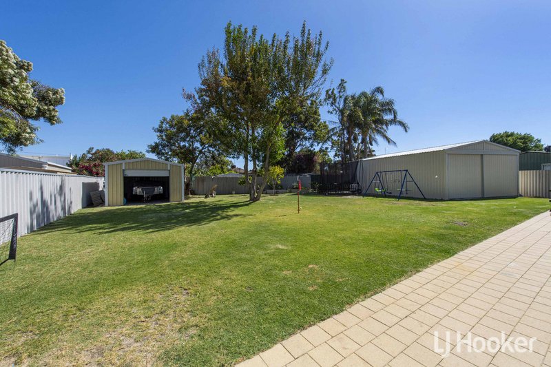 Photo - 5 Brooking Road, Coodanup WA 6210 - Image 17