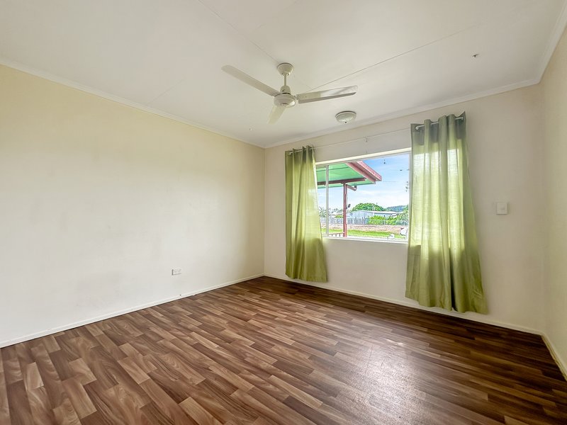 Photo - 5 Brooks Road, Sarina QLD 4737 - Image 13