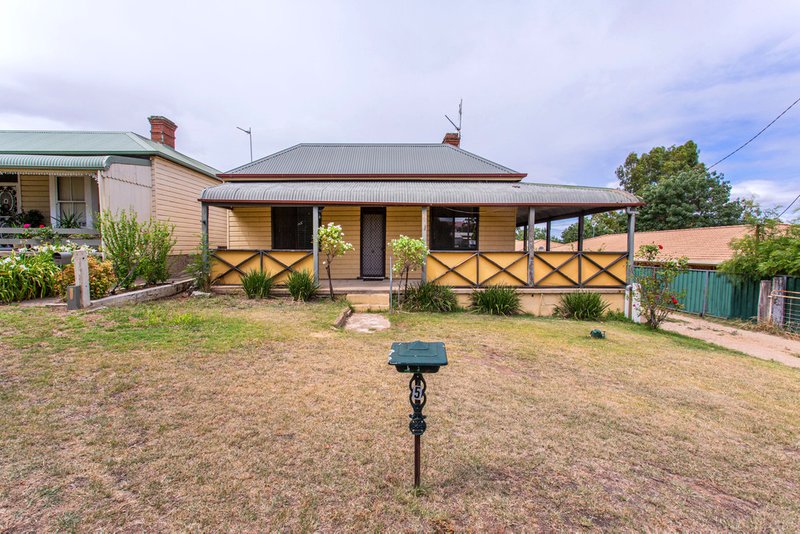 5 Brougham Street, Cowra NSW 2794