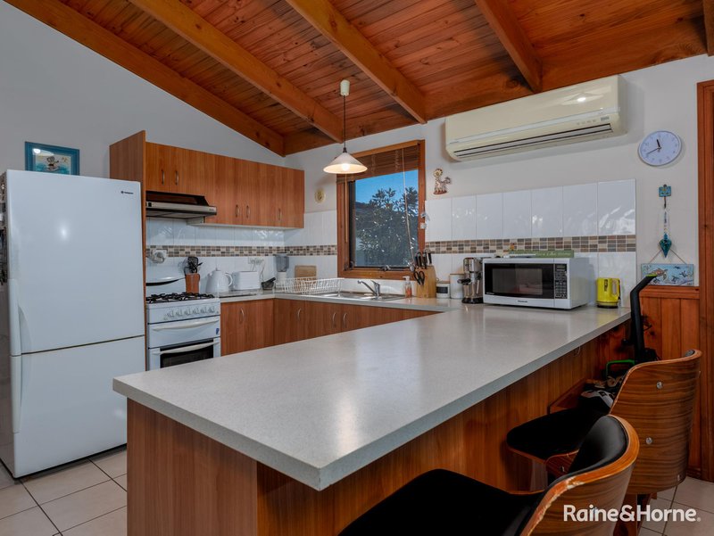 Photo - 5 Buchan Drive, Bargara QLD 4670 - Image 4