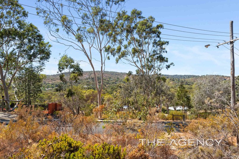 Photo - 5 Bulkirra Place, Helena Valley WA 6056 - Image 6