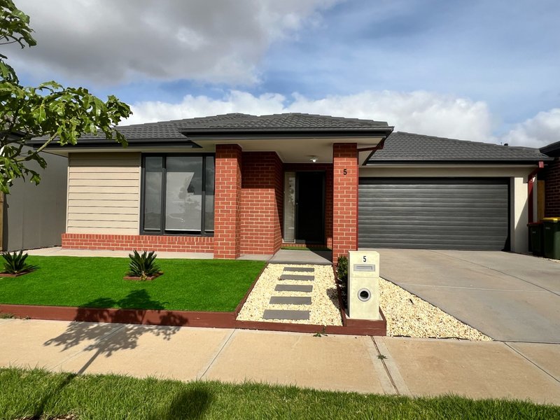 Photo - 5 Bull Road, Tarneit VIC 3029 - Image 3