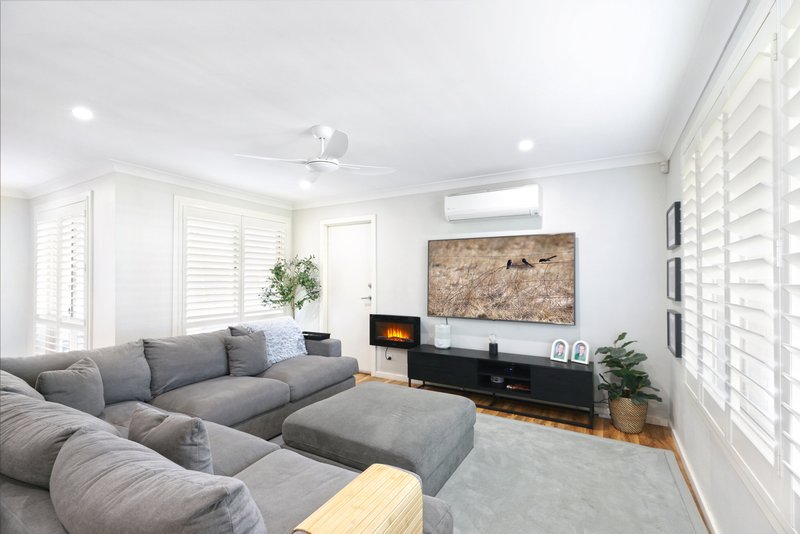 Photo - 5 Bulu Drive, Glenmore Park NSW 2745 - Image 2