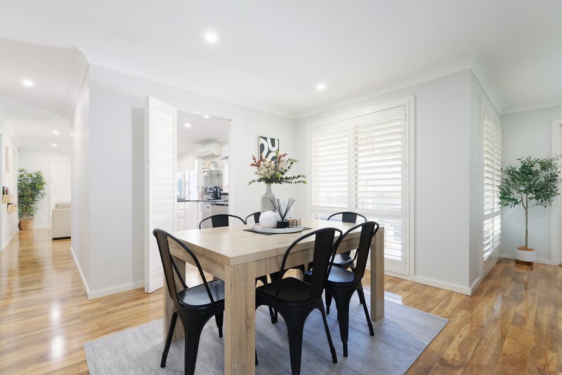 Photo - 5 Bulu Drive, Glenmore Park NSW 2745 - Image 3