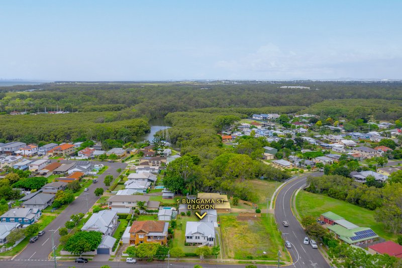 Photo - 5 Bungama Street, Deagon QLD 4017 - Image 15