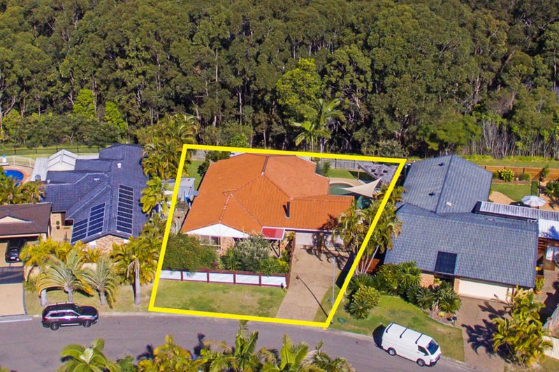 Photo - 5 Bunker Court, Arundel QLD 4214 - Image 14